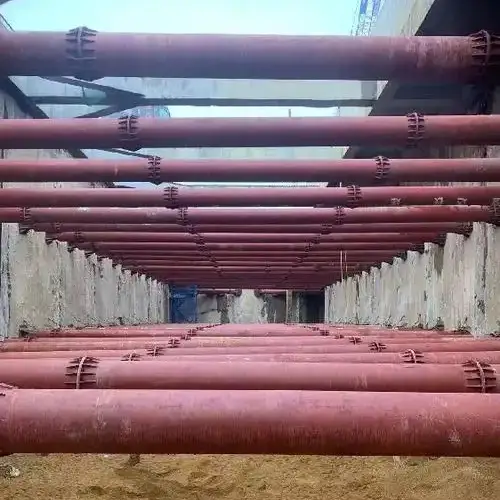 การใช้เหล็กรองรับในการก่อสร้างรถไฟใต้ดิน